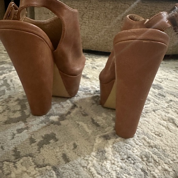 Steve Madden Gabby Platform Heels - Picture 6 of 6